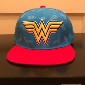 BNWT Wonder Woman SnapBack.